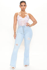 Clear Your Schedule Flare Jeans - Light Blue Wash Ins Street